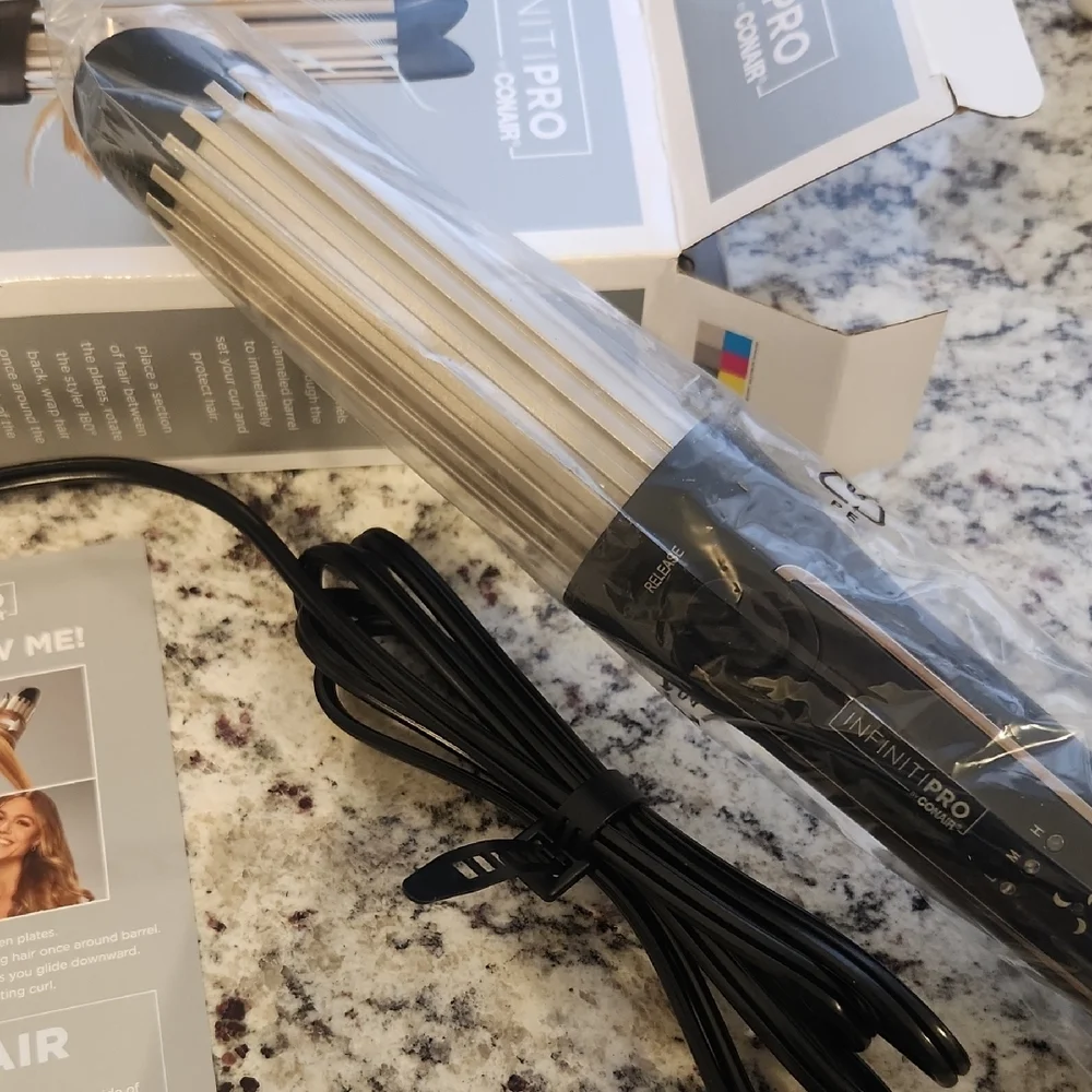 InfinitiPRO by Conair Cool Air Styler - Picture 5 of 7